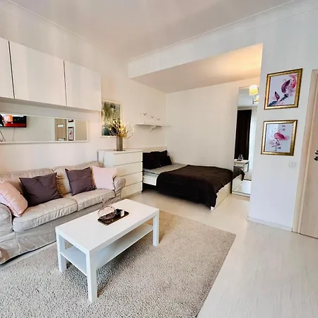 Cozy Flat City-center Apartment *